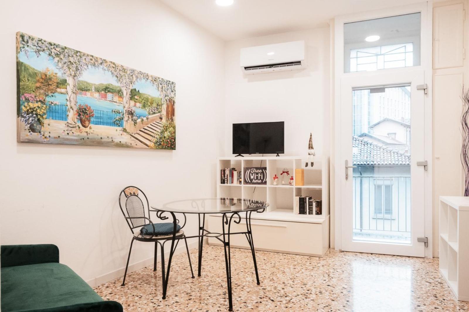 Appartamento Casa Imbarcadero Lecco Esterno foto