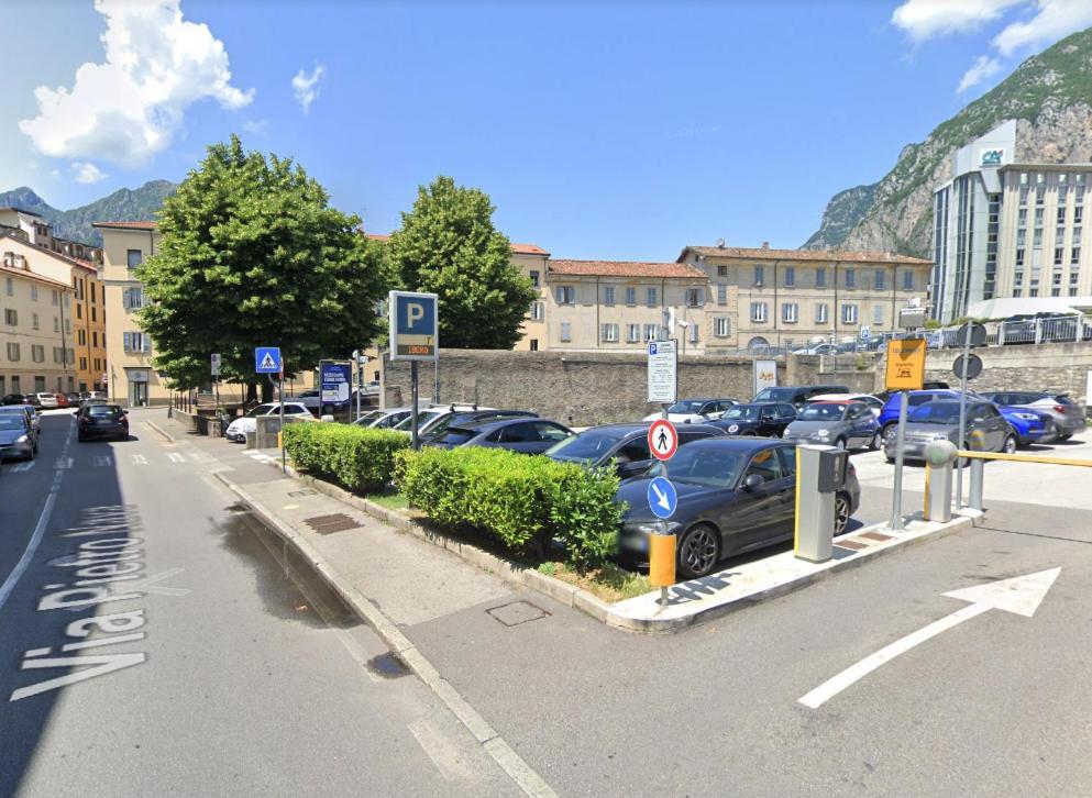 Appartamento Casa Imbarcadero Lecco Esterno foto